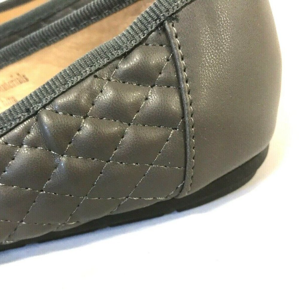 VICTORIA K Womens Quilted Ballet Flats Shoes 8 - Picture 6 of 6